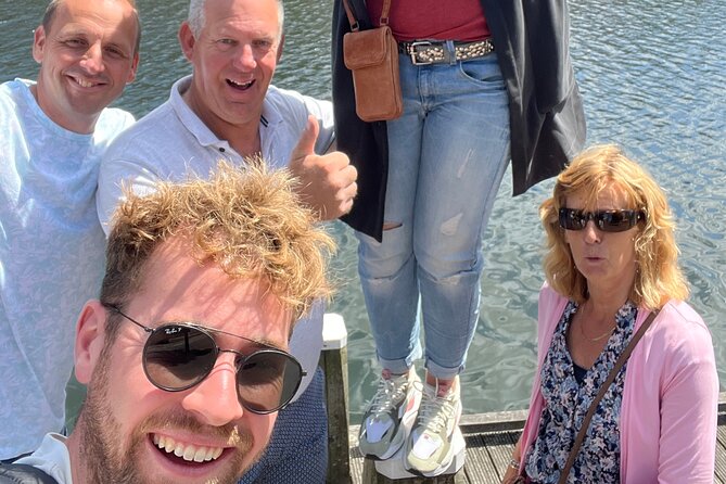 e-Scavenger hunt Volendam: Explore the city at your own pace - Volendam’s costume museum and old interiors