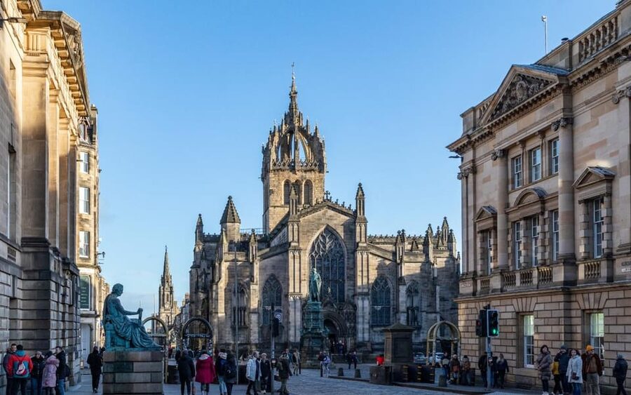 Edinburgh: Royal Mile Walking Tour & Exploration Game - How the Puzzle Format Changes the Walk