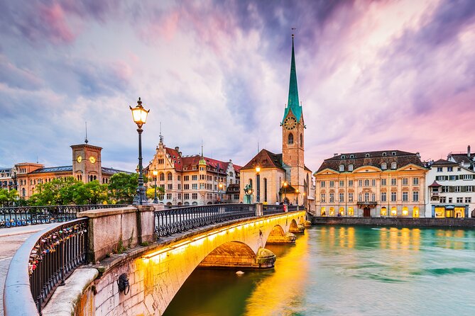 Einstein in Zurich: Walk in Time Exploration Game and Tour - Starting at Rathausbrücke with a phone in hand