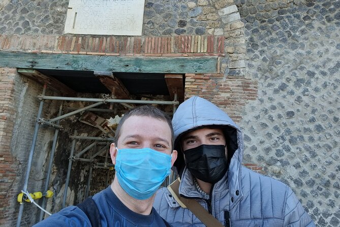 Escape from Pompeii: Self-Guided Mystery Puzzle Adventure - House of the Ceii and the Thermopolium
