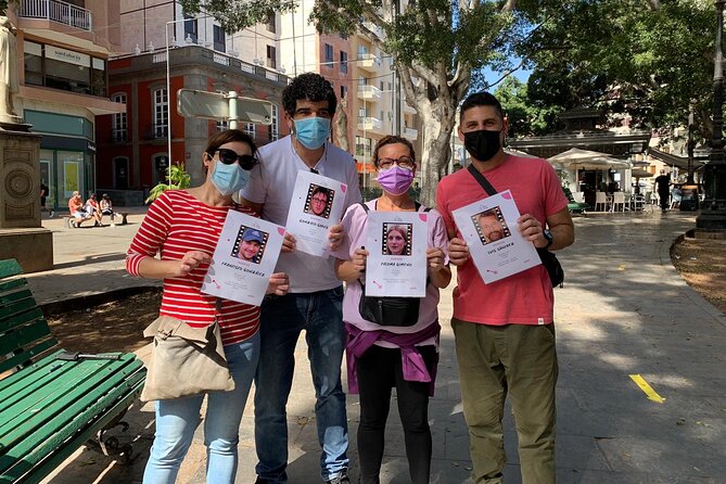 Escape game in Santa Cruz de Tenerife - Starting at Plaza de España at 6:00 p.m.