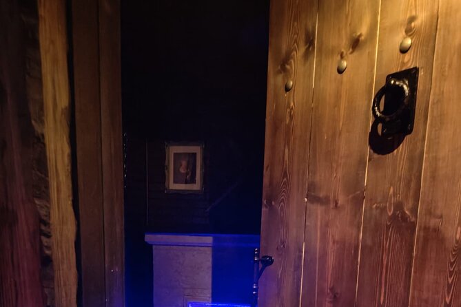 Escape Game Vampires The Last Night - Arriving at 540 N Miami Avenue