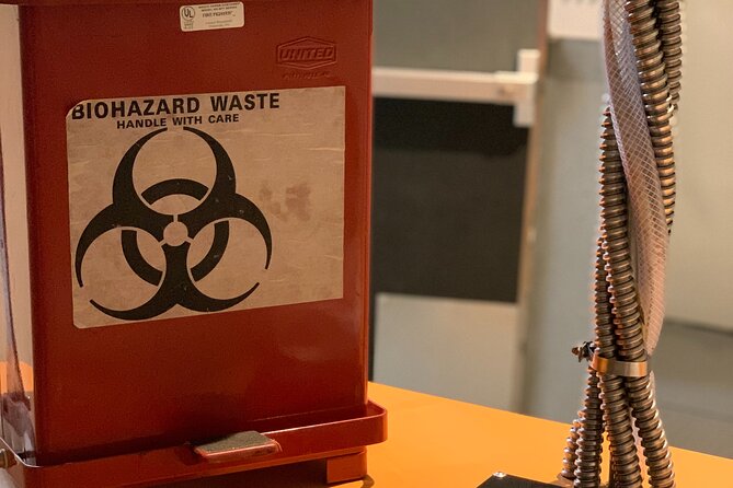Escape room: Dr. Field's Mad Lab - Your first minutes inside the lab