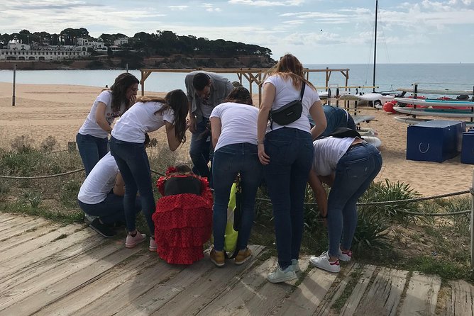 Escape Room Outdoor (on foot) Bartolomew Roberts Treasure - The Camí de Ronda is half the reward