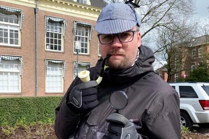Exciting Murder Mystery - Interactive city walk in Antwerp - The selfie challenge and WhatsApp help