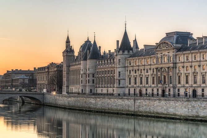 Family escape Game with kids and teens on the Île de la Cité - How the two-hour mission works