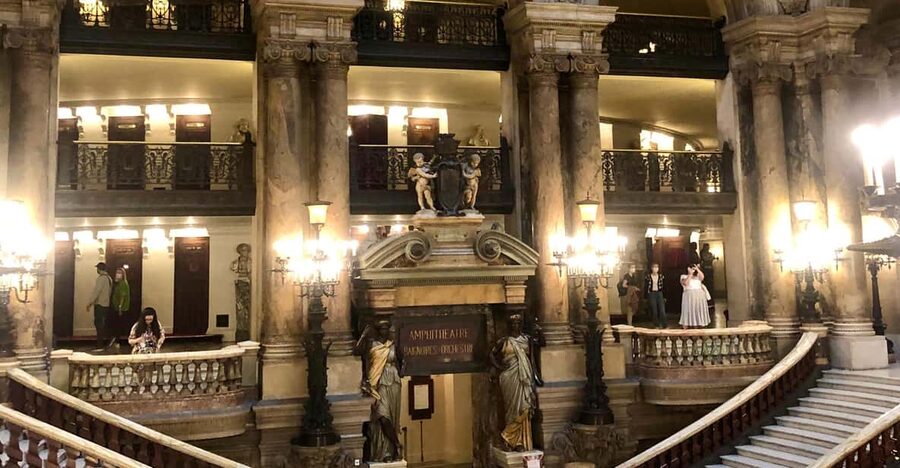 Family-friendly treasure hunt at Opera Garnier - What the 90-minute route feels like