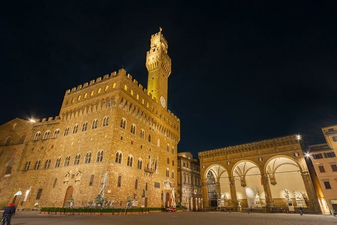 Florence Inferno: Dante’s Haunted Exploration Game and Tour - Starting at Piazza della Santissima Annunziata
