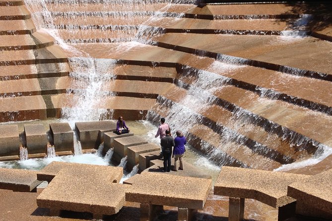 Fort Worth Scavenger Hunt Adventure - Stop one: Fort Worth and Tarrant Convention Center