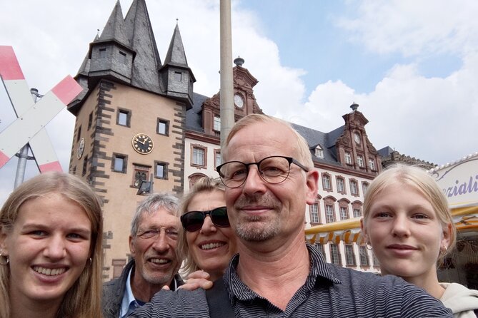 Frankfurt Old Town & Emperors: City Game & Walking Tour - App setup is the one real hurdle
