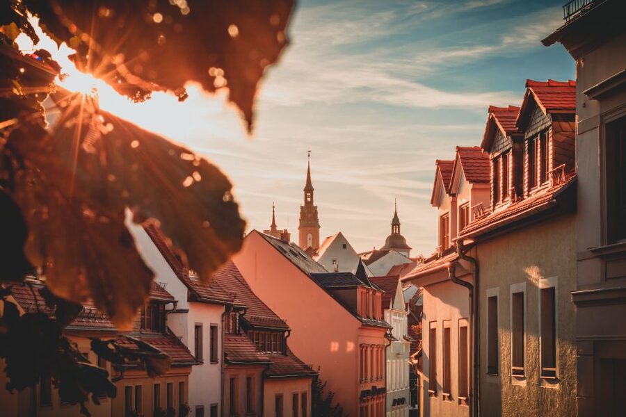 Freiberg: Scavenger Hunt Self-Guided Walking Tour - Nikolaikirche and Freudenstein Castle