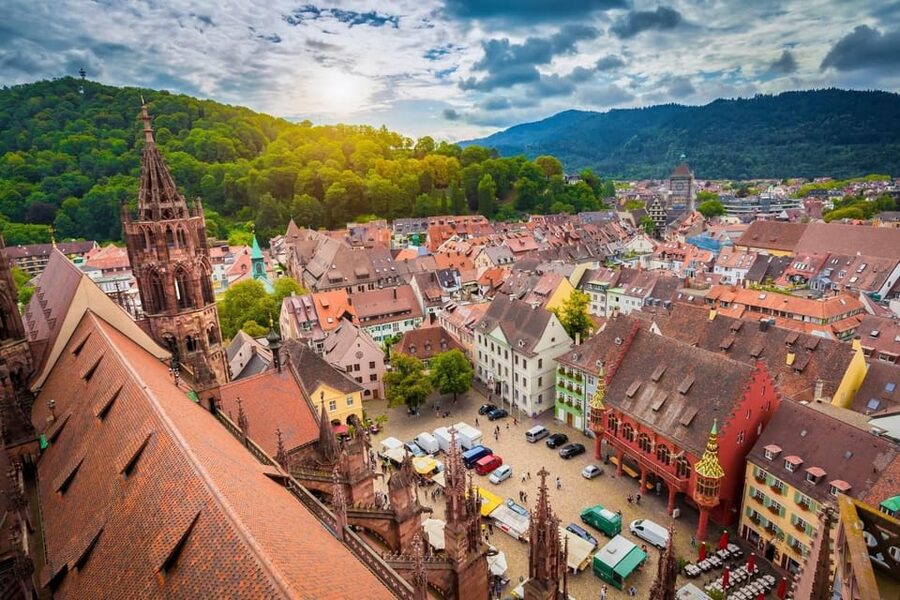 Freiburg im Breisgau: Scavenger Hunt Self-Guided Tour - Value for families and larger groups