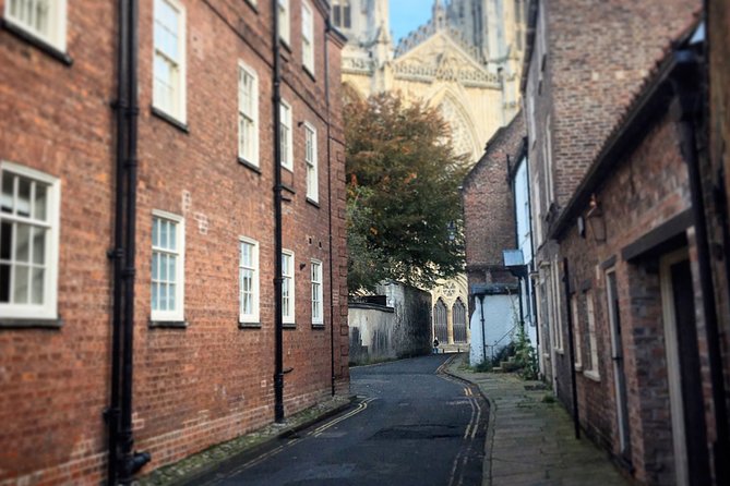 Fun, Flexible Treasure Hunt Around York with Cryptic Clues & Hidden Gems - How the phone-based treasure hunt works