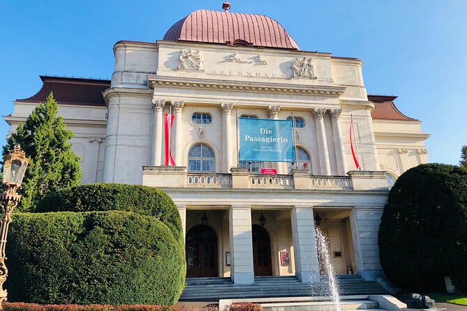 Fun & mobile scavenger hunt through Graz - Rathaus and the center of civic Graz
