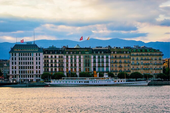 Geneva Scavenger Hunt and Highlights Self Guided Audio Tour - Who Should Book This Activity?