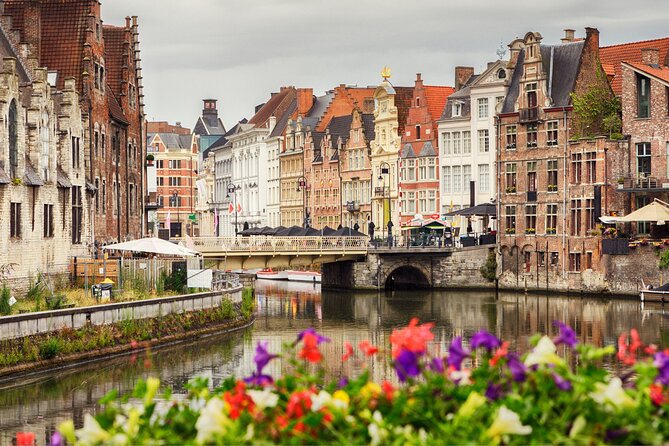 Ghent Scavenger Hunt and Highlights Self Guided Audio Tour - Saint Nicholas Church and Korenmarkt