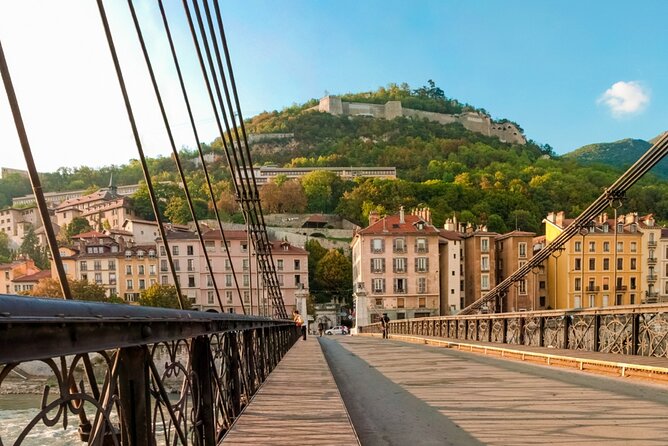 Grenoble Scavenger Hunt and Sights Self-Guided Tour - The price, private format, and real value