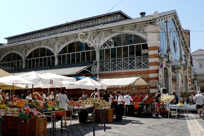 Grenoble Scavenger Hunt and Sights Self-Guided Tour - Booking, cancellation, and timing advice