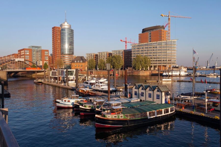 Hamburg: Scavenger Hunt Self-Guided Tour for Children - Kehrwieder and the Museum Ships