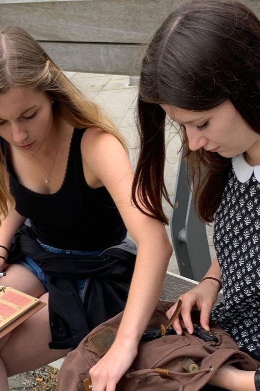 Hamburg: Treasure Hunt Game through HafenCity - Starting at Monkey Quest near Überseequartier