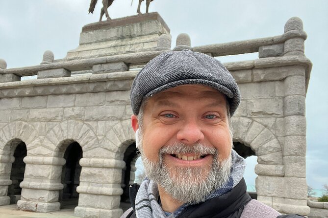 Haunted Chicago Exploration Game and Tour - Following the route to the Ulysses S. Grant Monument
