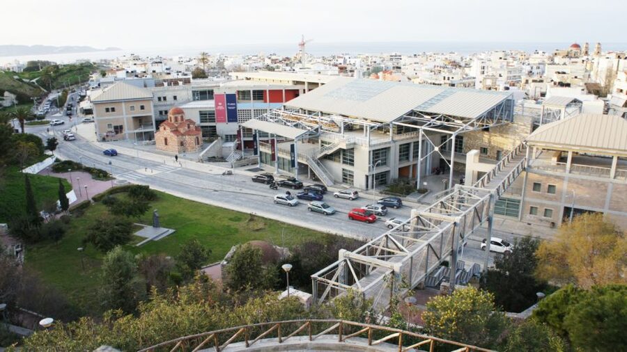 Heraklion: Family Zorba Treasure Hunt with Food Stop - Agios Minas Cathedral and the final stretch