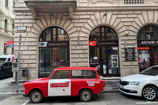 Interactive Mystery Hunt by The Parliament in Budapest - Why the private format works well