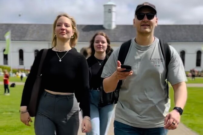 Interactive puzzle walk across the island of Norderney - The first stations: learning how the game works