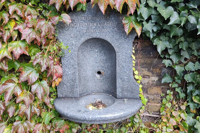 Interactive Treasure Hunt Experience of Greenwich's Secrets - The $20.80 question