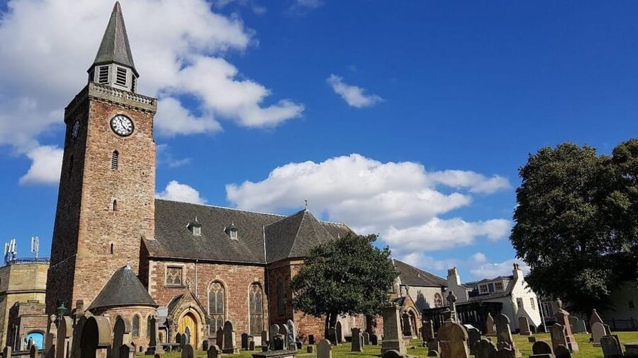 Inverness: City Walking Tour & Exploration Game - Who should choose this Inverness quest?