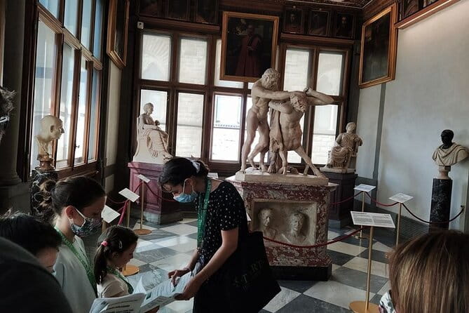 Kids treasure hunt in Uffizi museum Private, timed entry! - Why the Uffizi stop matters