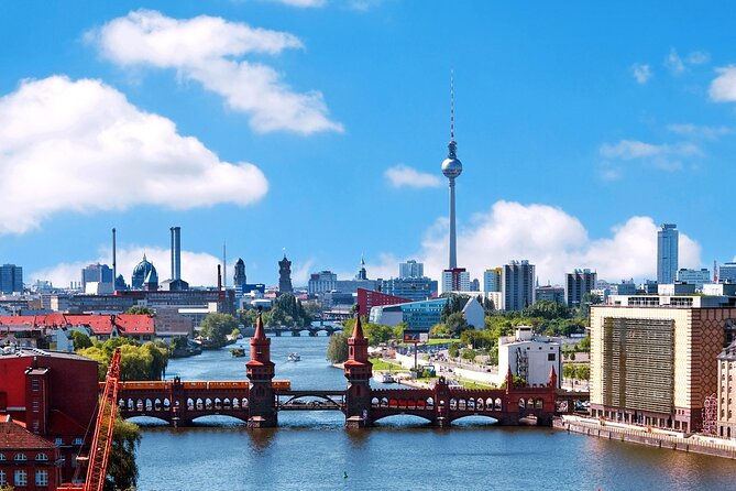 Kreuzberg's Secret Society: Exploration Game and Tour - A phone-led introduction to Kreuzberg