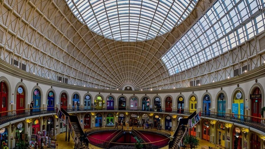 Leeds: City Walking Tour & Exploration Game - Who will enjoy this most