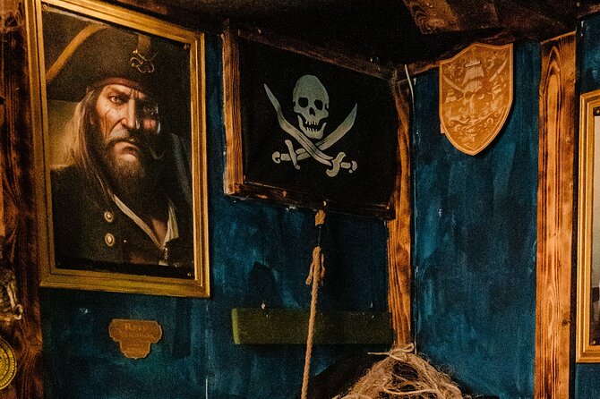 Legend of Skull Island Immersive Escape Room Experience - English Play and Game Master Support