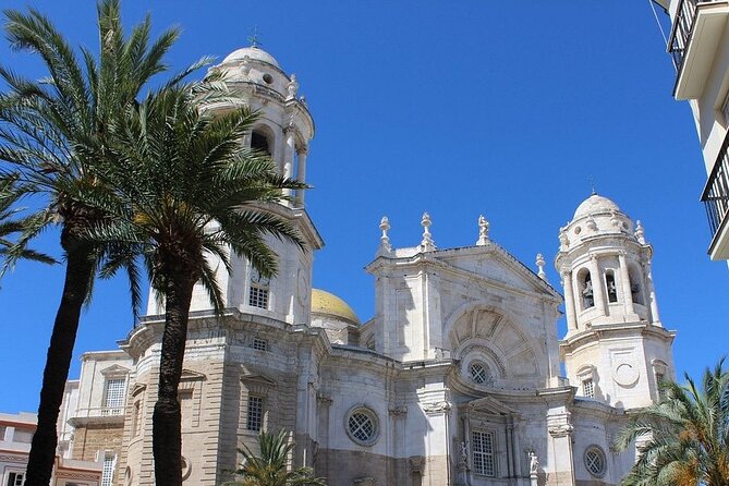 Legends of Cádiz: Self-Guided History Puzzle Adventure - Starting at Plaza de España in Cádiz