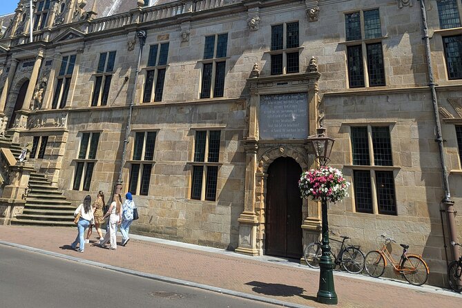 Leiden Rembrandt Quest Through His Life: Exploration Game - Pieterskerk and the family connections