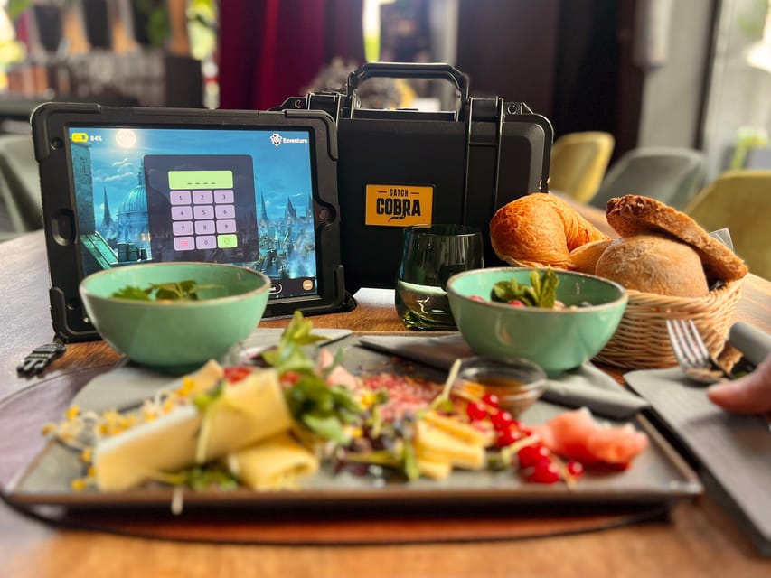 Leipzig's Mystery Morning: Breakfast & Escape Game - Your mission: catch Hektor in Leipzig