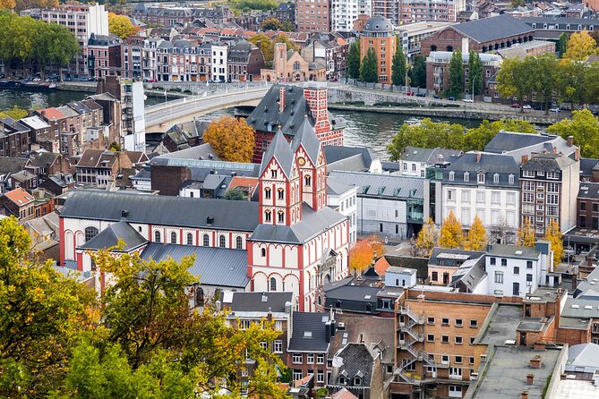 Liege Scavenger Hunt and Highlights Self Guided Audio Tour - Place Saint-Lambert and the route’s small surprises