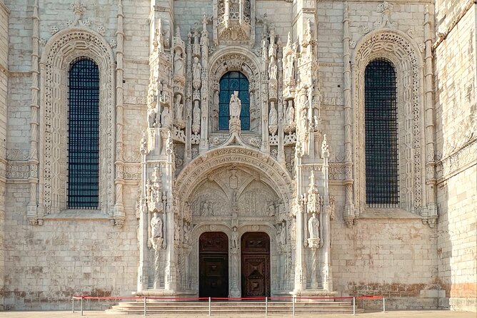 Lisbon (Belém) Scavenger Hunt and Sights Self-Guided Tour - The app’s questions and photo challenges