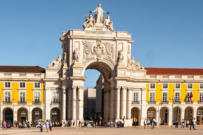Lisbon (Chiado-Baixa) Scavenger Hunt and Sights Self-Guided Tour - Rossio Station and the city’s grand entrance