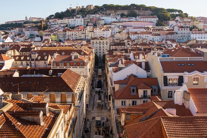 Lisbon (Chiado-Baixa) Scavenger Hunt and Sights Self-Guided Tour - Largo do Carmo and a quieter pause