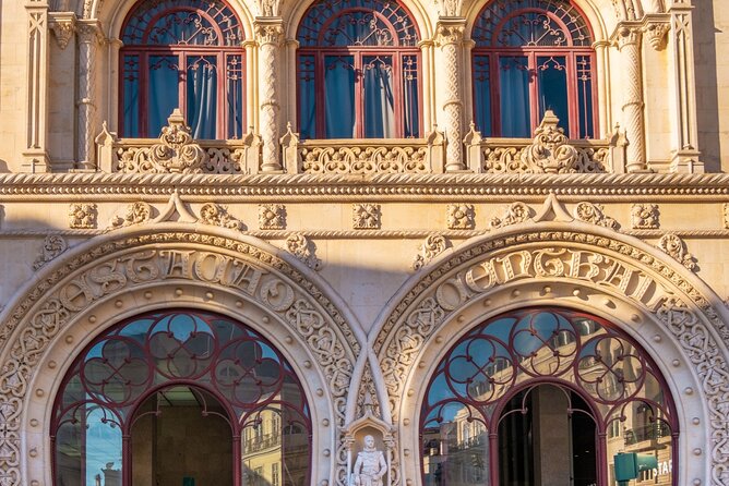 Lisbon (Chiado-Baixa) Scavenger Hunt and Sights Self-Guided Tour - The Rua Augusta Arch and the way to the river