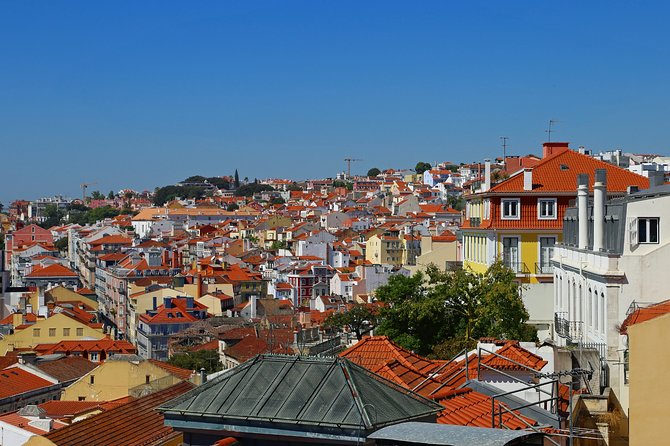 Lisbon Highlights Self guided scavenger hunt and Walking Tour - Praça do Comércio, the route’s grandest space