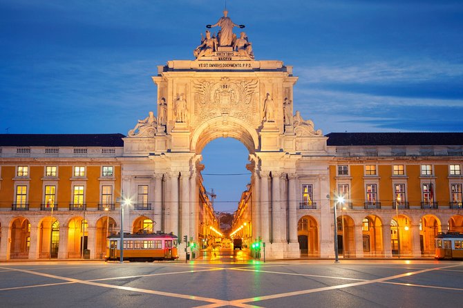 Lisbon Highlights Self guided scavenger hunt and Walking Tour - Starting at Miradouro de São Pedro de Alcântara