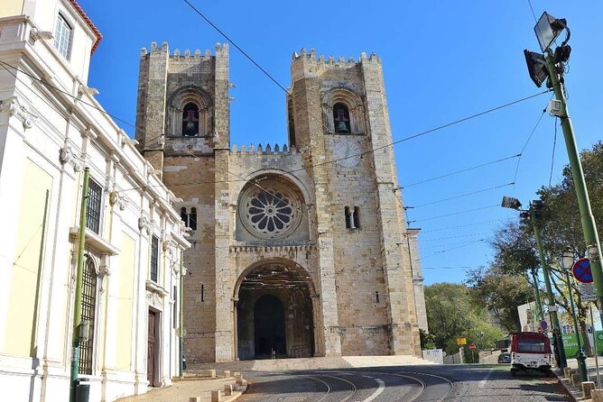 Lisbon Old Town: Exploration Game and Tour - Rossio, São Nicolau, and the Rua Augusta Arch