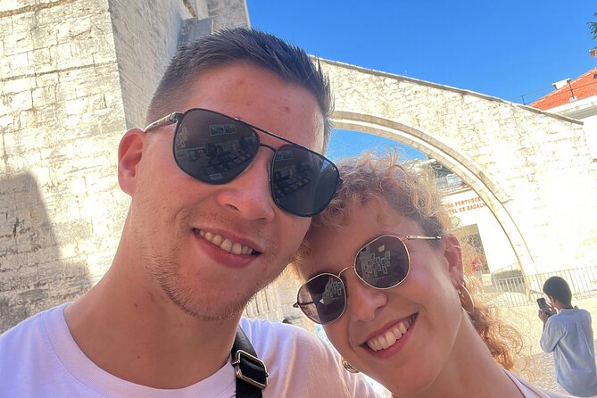 Lisbon Old Town: Exploration Game and Tour - São Jorge Castle and the final climb to Santa Luzia