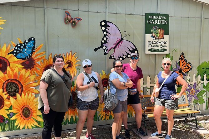 Lively Lake Geneva Scavenger Hunt - Family fun, dogs, and group dynamics