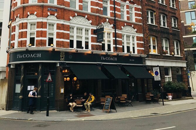 London Charles Dickens Puzzle Questo and Self-Guided Tour - Staple Inn and London’s working past