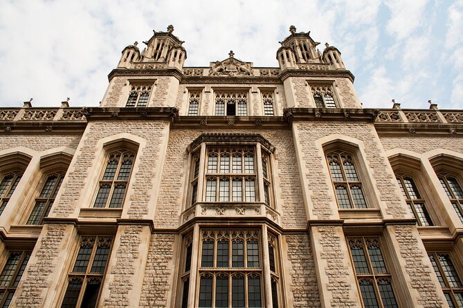 London Charles Dickens Puzzle Questo and Self-Guided Tour - Vine Street and the changing city around Piccadilly
