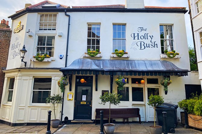 London's Hampstead: A vibrant village voyage city game - Starting at Haverstock Hill and finding your bearings